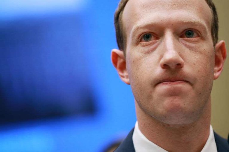 Facebook báo cáo minh bạch: Mạng xã hội Mỹ kiểm duyệt theo yêu cầu của Việt Nam Facebook báo cáo minh bạch: Mạng xã hội Mỹ kiểm duyệt theo yêu cầu của Việt Nam