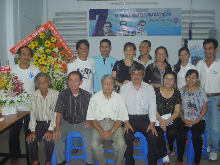 Sân khấu tòa án Sài Gòn lại đang trình diễn vở diễn pháp quyền XHCN Sân khấu tòa án Sài Gòn lại đang trình diễn vở diễn pháp quyền XHCN