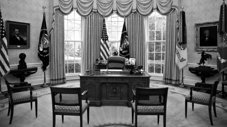 Trump có thực sự vẫn nắm quyền hành? Trump có thực sự vẫn nắm quyền hành?