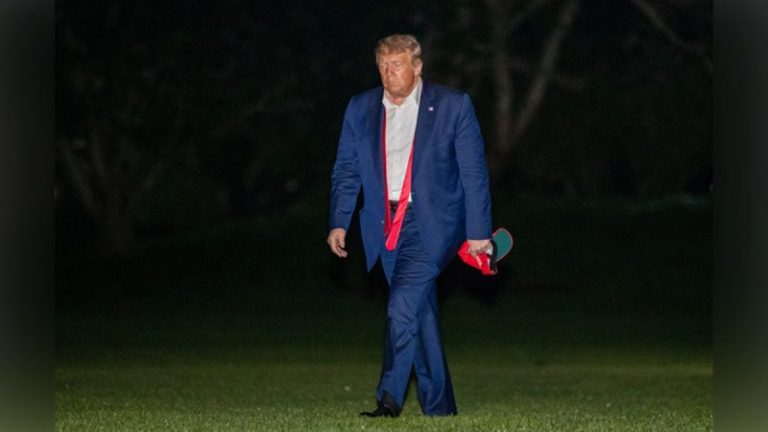 Vì sao các nhà dân chủ Trung Hoa thích Trump? Trò chuyện với Teng Biao Vì sao các nhà dân chủ Trung Hoa thích Trump? Trò chuyện với Teng Biao