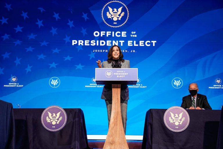 Kamala Harris, nguời có sức ảnh hưởng và nắm trong tay một lá phiếu quyết định