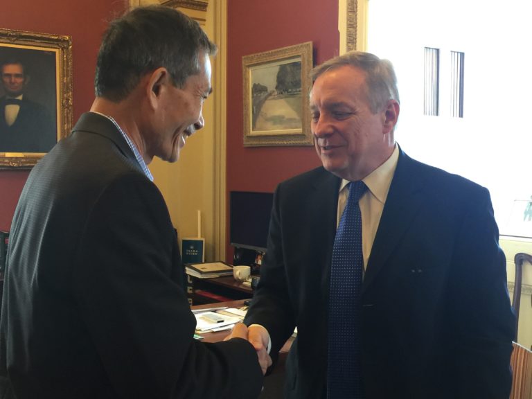 Điếu Cày vận đông tự do cho bạn tù tại Việt Nam