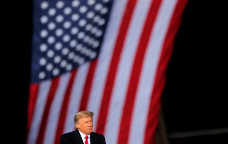 NHỮNG THÀNH VIÊN CỘNG HÒA CHỐNG TRUMP ĐE DỌA LẬP ĐẢNG THỨ BA