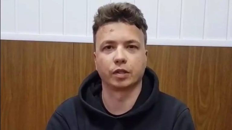 Belarus : Nhà đối lập bị bắt xuất hiện trong một video Belarus : Nhà đối lập bị bắt xuất hiện trong một video