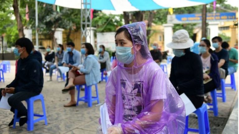 Covid-19: Chống dịch kiểu Việt Nam – Chỉ thương cho người dân! Covid-19: Chống dịch kiểu Việt Nam – Chỉ thương cho người dân!