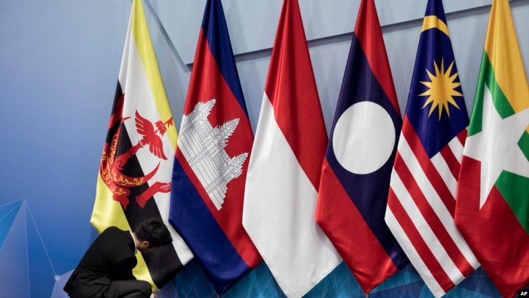 Những khúc mắc tới đây giữa Trung Quốc và ASEAN