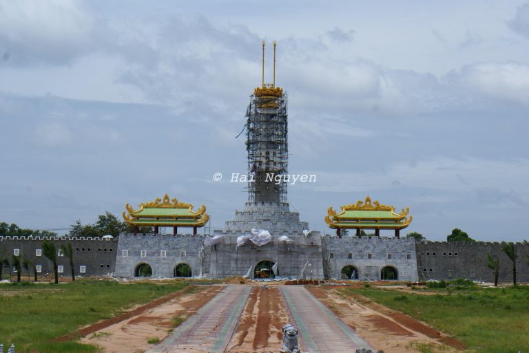 Hàng trăm tỷ đồng của nhà nước vào tay một “công ty gia đình”