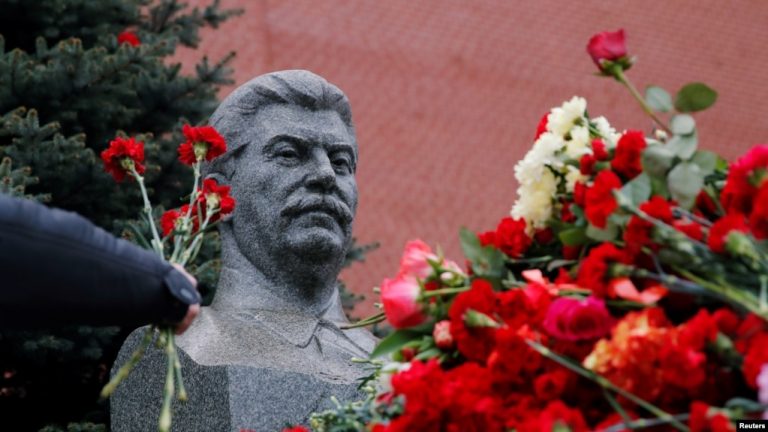 Chủ nghĩa bánh vẽ: từ Stalin và Putin đến Mao và Tập