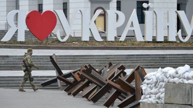 Cập nhật: Những dấu hiệu nhỏ về ngày tàn to của Putin Cập nhật: Những dấu hiệu nhỏ về ngày tàn to của Putin