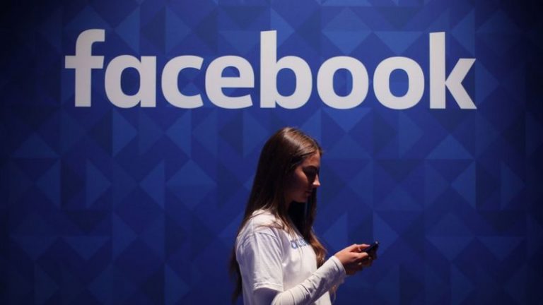 Facebook cho phép đăng các bài về chiến tranh, kêu gọi bạo lực chống lại những kẻ xâm lược Nga Facebook cho phép đăng các bài về chiến tranh, kêu gọi bạo lực chống lại những kẻ xâm lược Nga