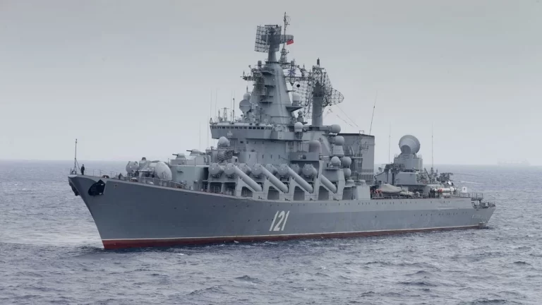Bộ Quốc Phòng Mỹ xác nhận soái hạm của Nga đã trúng tên lửa Ukraina