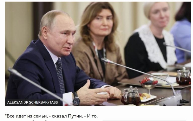 Thấy gì qua buổi gặp mặt của Putin với các bà mẹ lính Nga Thấy gì qua buổi gặp mặt của Putin với các bà mẹ lính Nga