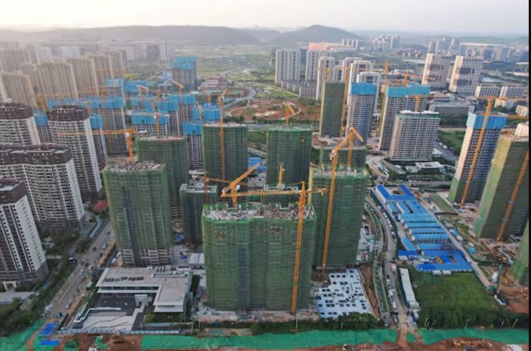 Trung Quốc tung ra gói giải cứu bất động sản