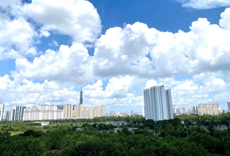 Giải quyết khủng hoảng bất động sản bắt đầu từ đâu?