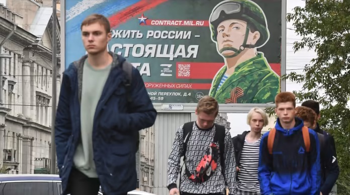 Phóng sự Nga: ‘Họ bắt bất cứ ai có thể’: Lệnh tổng động viên của Putin gây thêm căng thẳng cho các doanh nghiệp Nga Phóng sự Nga: ‘Họ bắt bất cứ ai có thể’: Lệnh tổng động viên của Putin gây thêm căng thẳng cho các doanh nghiệp Nga