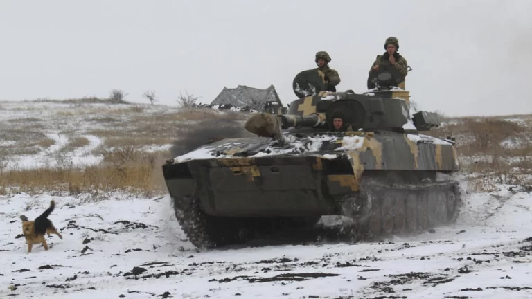 Quân đội Ukraina tiến bộ nhờ viện trợ của phương Tây Quân đội Ukraina tiến bộ nhờ viện trợ của phương Tây