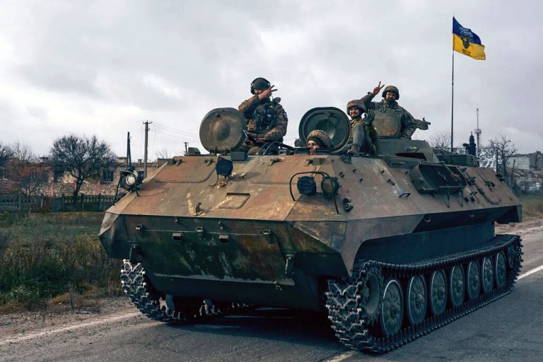 Ukraine sẽ làm gì sau khi giành lại quyền kiểm soát Kherson? Ukraine sẽ làm gì sau khi giành lại quyền kiểm soát Kherson?