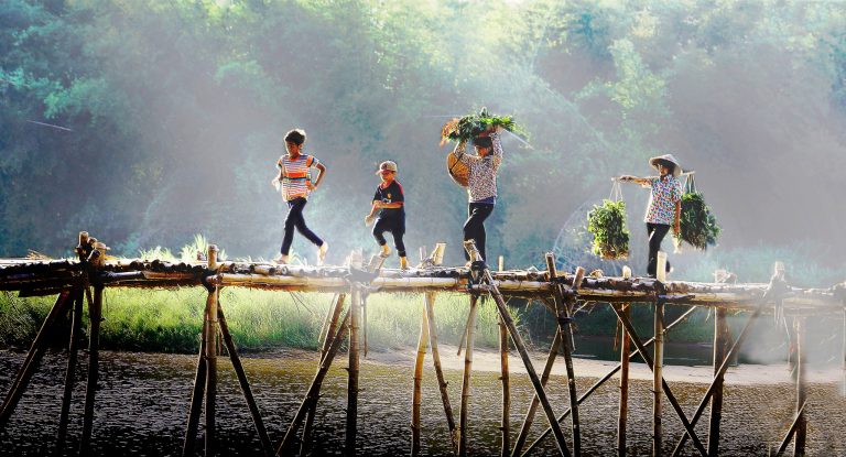 Khi cái ác mỉm cười Khi cái ác mỉm cười