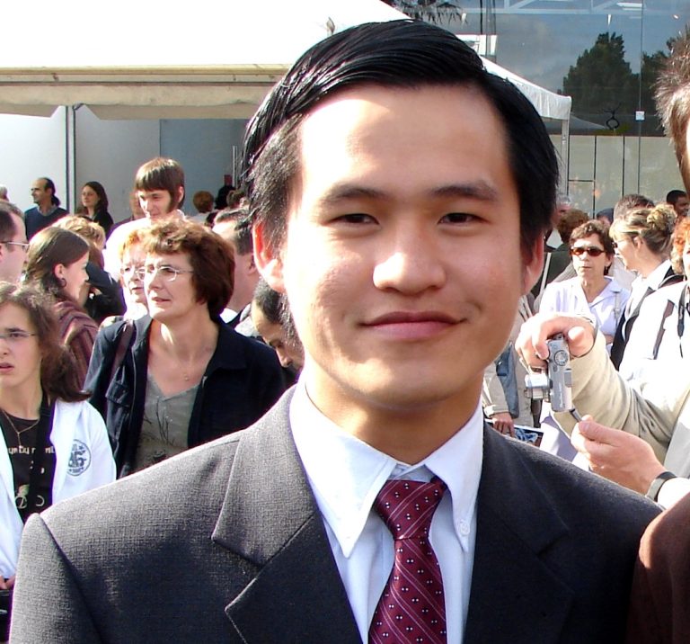 NGUYỄN TIẾN TRUNG