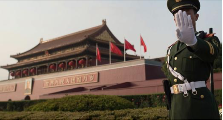 Trung Quốc cảnh báo các ông chủ ngân hàng nước này nên từ bỏ lối sống hưởng thụ xa hoa và chớ có mà bắt chước phương Tây tự xưng mình là “tinh hoa tài chính”.