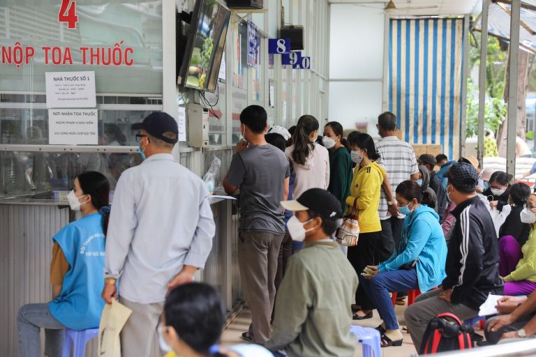 Chống tham nhũng y tế và sự trục trặc từ Trung Quốc về Việt Nam