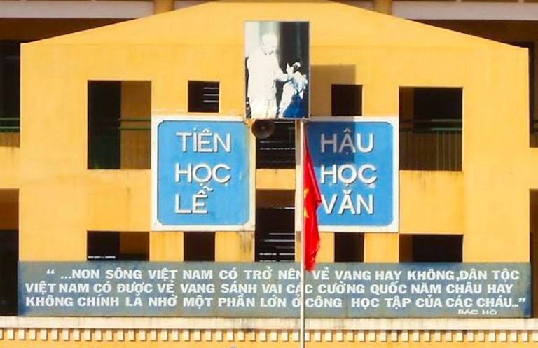 ĐỪNG CHỈ TREO KHẨU HIỆU CHO VUI