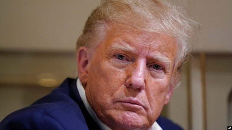 Tin nói cựu Tổng thống Donald Trump bị truy tố vì xử lý sai trái tài liệu chính phủ