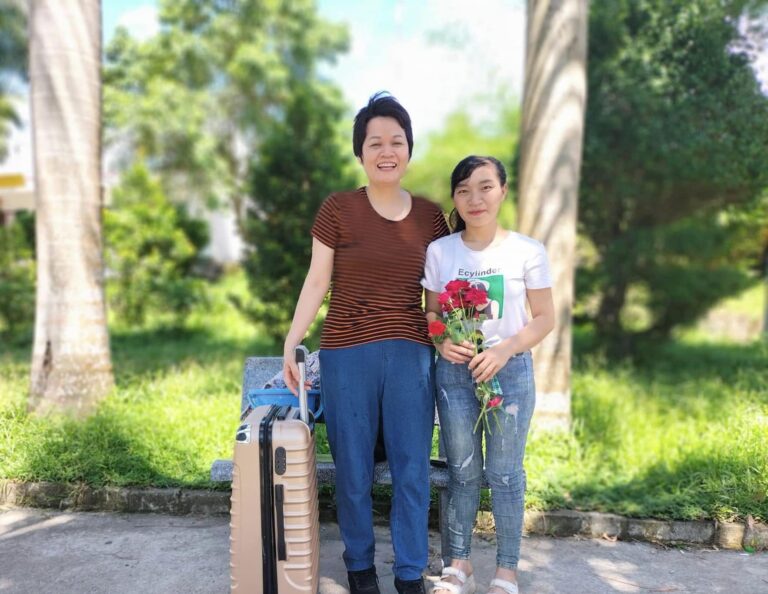 HÀNH TRÌNH THĂM NUÔI CHỒNG. HÀNH TRÌNH THĂM NUÔI CHỒNG.
