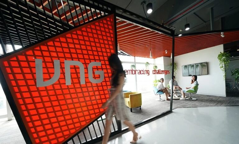 VNG muốn huy động 150 triệu USD từ đợt IPO, dự kiến niêm yết trong tháng 9 hoặc tháng 10. VNG muốn huy động 150 triệu USD từ đợt IPO, dự kiến niêm yết trong tháng 9 hoặc tháng 10.
