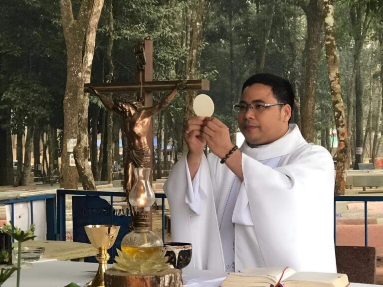 LINH MỤC ANTON ĐẶNG HỮU NAM