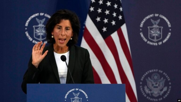 Gina Raimondo đem hy vọng tới Bắc Kinh Gina Raimondo đem hy vọng tới Bắc Kinh