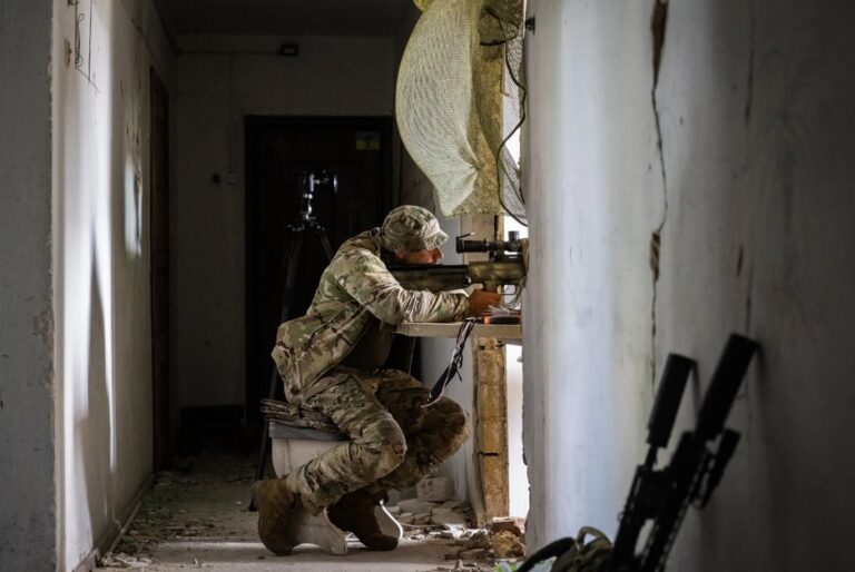 Bạn chỉ có bốn giây