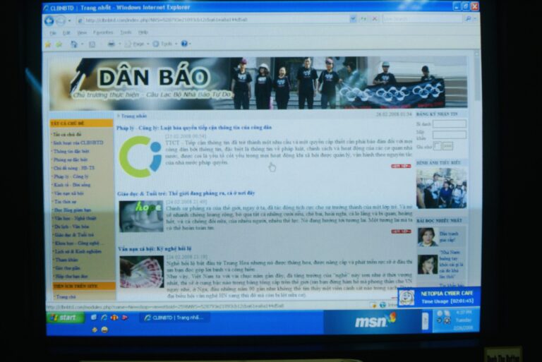 Hành trình Dân báo từ Việt Nam ra thế giới