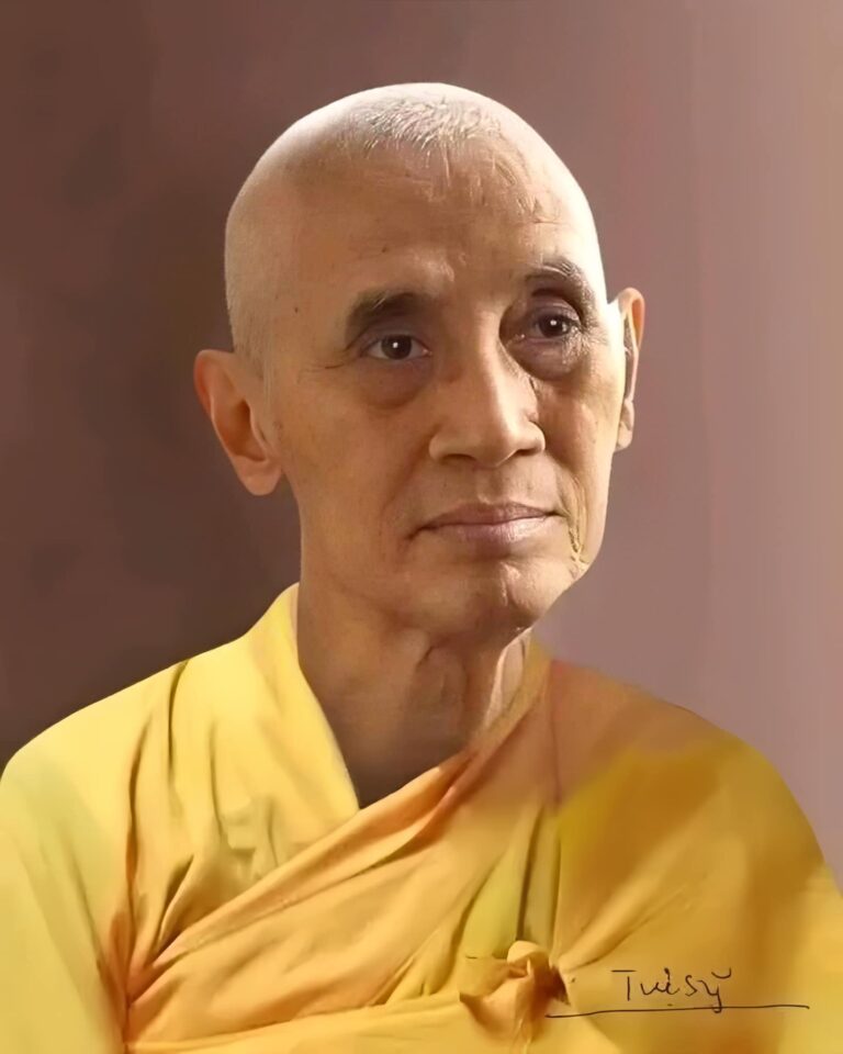 Cái chết của hòa thượng Tuệ Sỹ đã tạo ra niềm xúc động lớn trong lòng người Việt. Cái chết của hòa thượng Tuệ Sỹ đã tạo ra niềm xúc động lớn trong lòng người Việt.