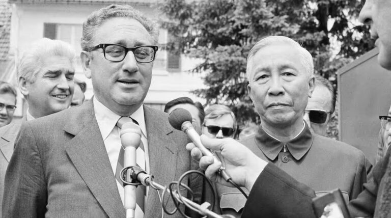 Kissinger đã phủ bóng dài và không đồng đều ở Đông Nam Á