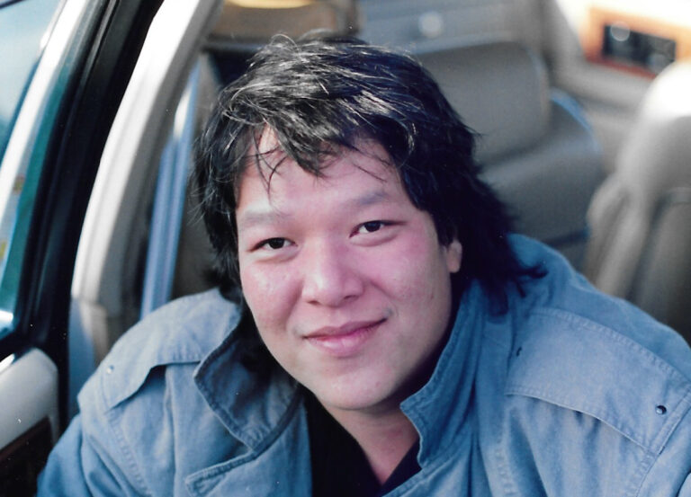 Việt Dzũng để lại cho đời lời Kinh Tị Nạn