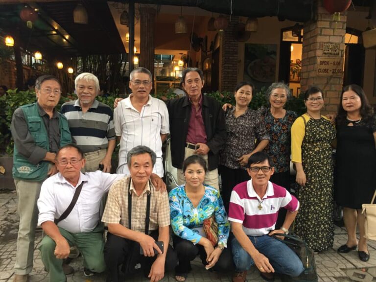 GẶP LẠI CỐ NHÂN.