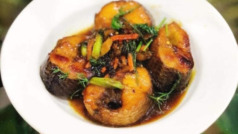 TẾT & NỒI CÁ KHO CỦA MẸ TẾT & NỒI CÁ KHO CỦA MẸ