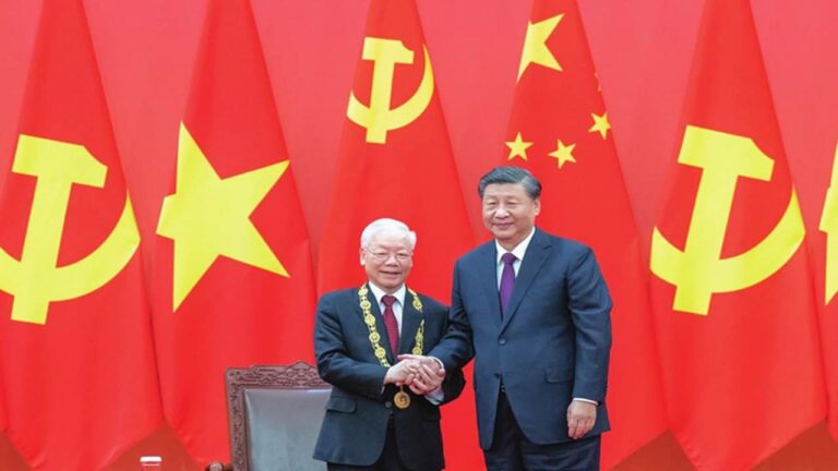 TỔNG TRỌNG BUÔNG BỎ CHỦ QUYỀN BIỂN ĐẢO, LÃNH ĐẠO VIỆT NAM “TRỐNG ĐÁNH XUÔI, KÈN THỔI NGƯỢC”