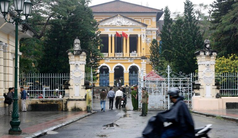 Reuters: Bắt đầu xét xử vụ lừa đảo tài chính trị giá hàng tỷ USD lớn nhất Việt Nam