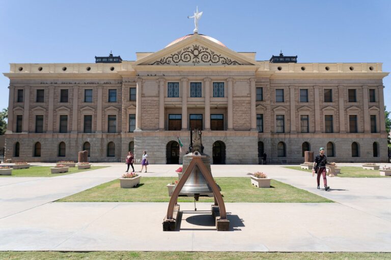 Cơ quan lập pháp Arizona mong đợi những nỗ lực mới để bãi bỏ lệnh cấm phá thai năm 1864