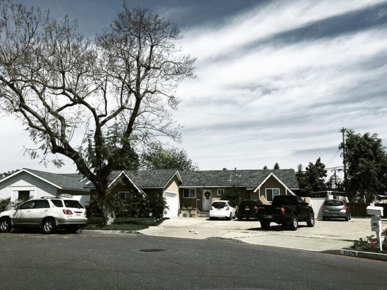 M Ộ T   C H U Y ỆN   T Ì N H