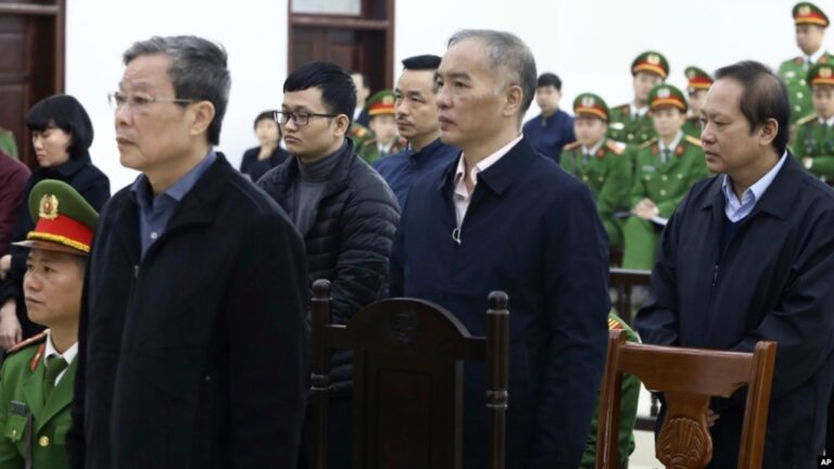 Đảng, nhân sự và làm đến đâu… nát đến đó! (P4) Đảng, nhân sự và làm đến đâu… nát đến đó! (P4)