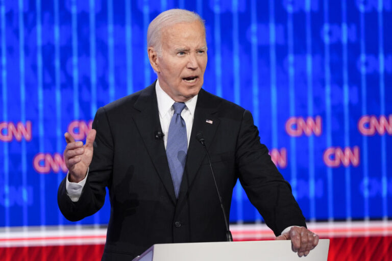 SỰ KIÊN ĐỊNH CỦA BIDEN SỰ KIÊN ĐỊNH CỦA BIDEN