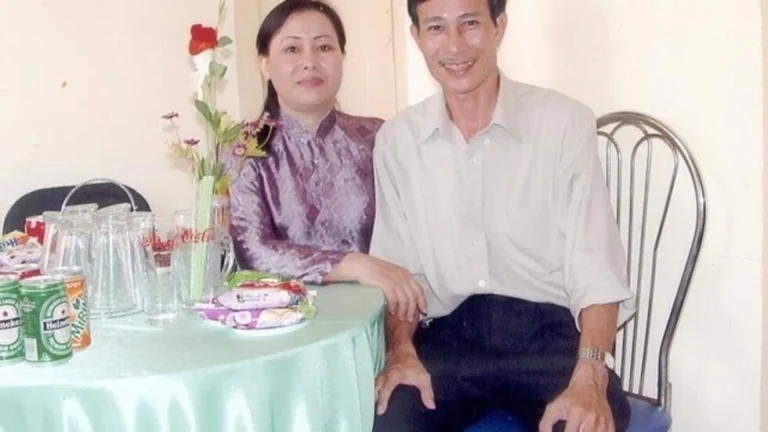 Bà Dương Thị Tân : Điếu Cày sẽ tuyệt thực đến chết để đòi công lý Bà Dương Thị Tân : Điếu Cày sẽ tuyệt thực đến chết để đòi công lý