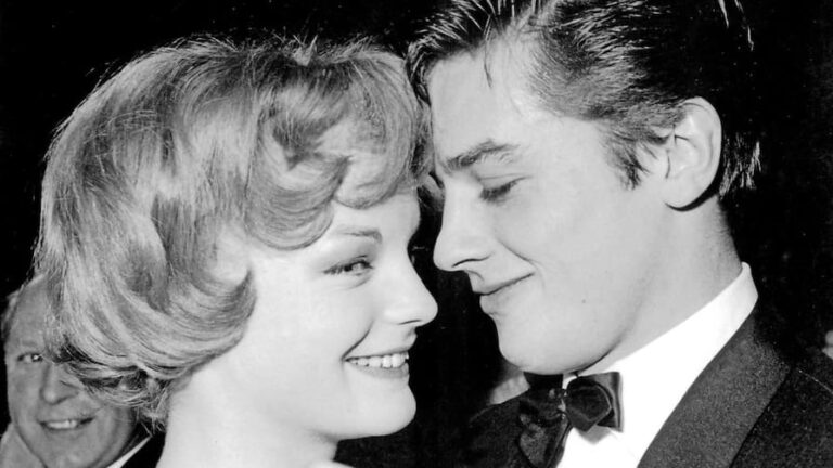 Alain Delon và Romy Schneider – Ký ức về một mối tình Alain Delon và Romy Schneider – Ký ức về một mối tình