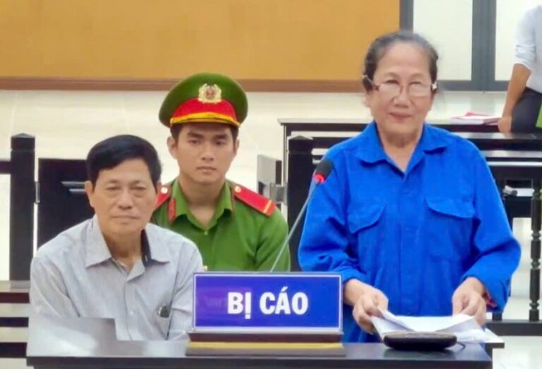 Toà Việt Nam kết án tù luật sư phản đối an oán với tử tù Hồ Duy Hải Toà Việt Nam kết án tù luật sư phản đối an oán với tử tù Hồ Duy Hải