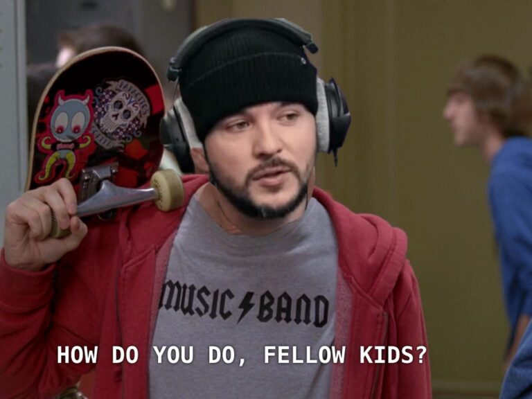 TIM POOL: TỪ NHÀ BÁO TRẺ ĐẦY TRIỂN VỌNG ĐẾN ĐẾ CHẾ TRUYỀN THÔNG CÁNH HỮU VÀ LIÊN QUAN VỚI ĐIỆN KREMLIN TIM POOL: TỪ NHÀ BÁO TRẺ ĐẦY TRIỂN VỌNG ĐẾN ĐẾ CHẾ TRUYỀN THÔNG CÁNH HỮU VÀ LIÊN QUAN VỚI ĐIỆN KREMLIN