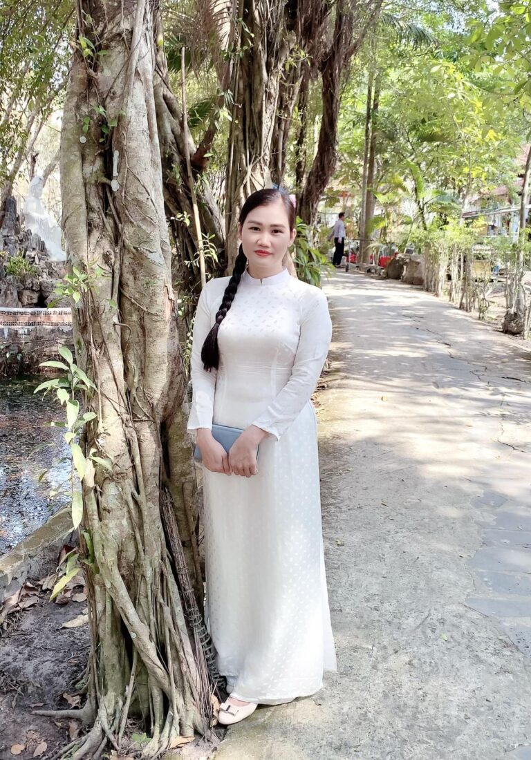 LY HƯƠNG