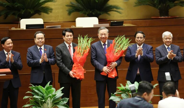 Thấy gì từ việc ông Tô Lâm bỏ vị trí Chủ tịch nước? Thấy gì từ việc ông Tô Lâm bỏ vị trí Chủ tịch nước?